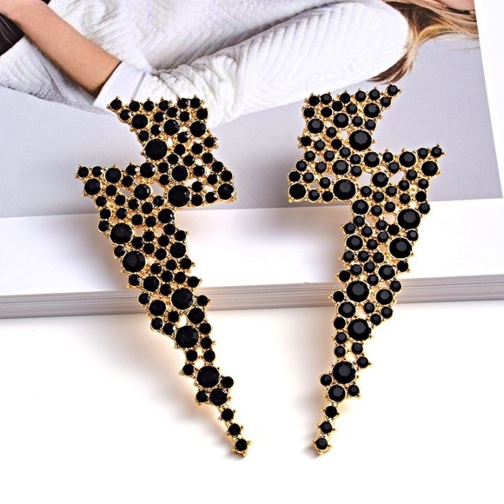 Lighting gem earrings